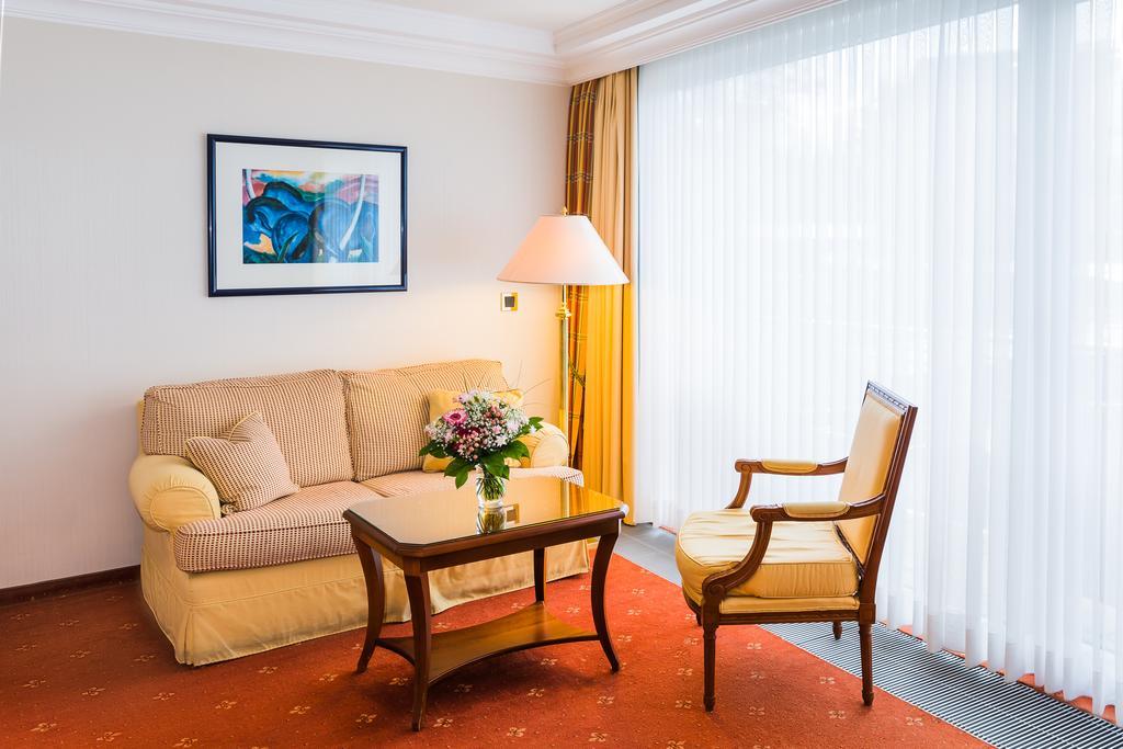 Hotel Villa Marburg Im Park Heigenbruecken Εξωτερικό φωτογραφία