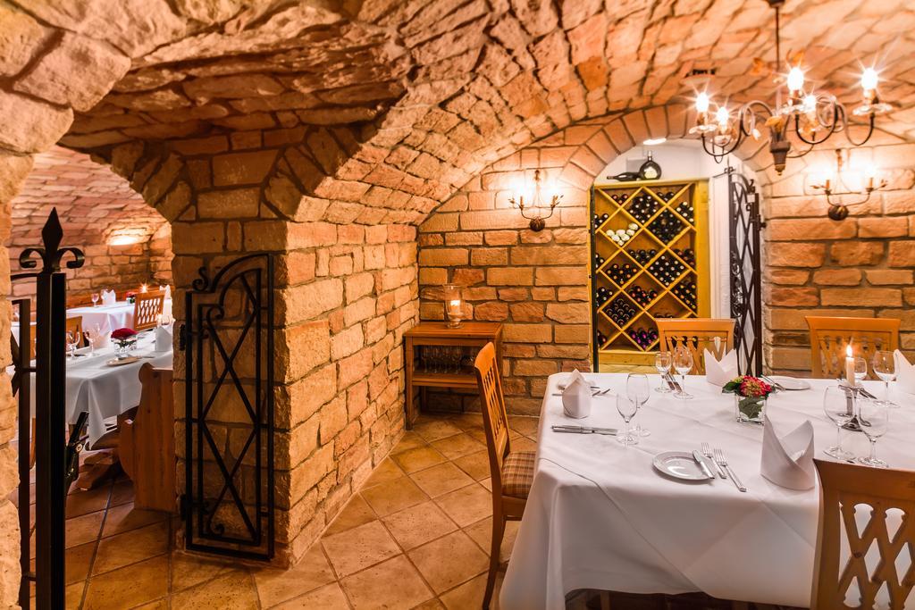 Hotel Villa Marburg Im Park Heigenbruecken Εξωτερικό φωτογραφία